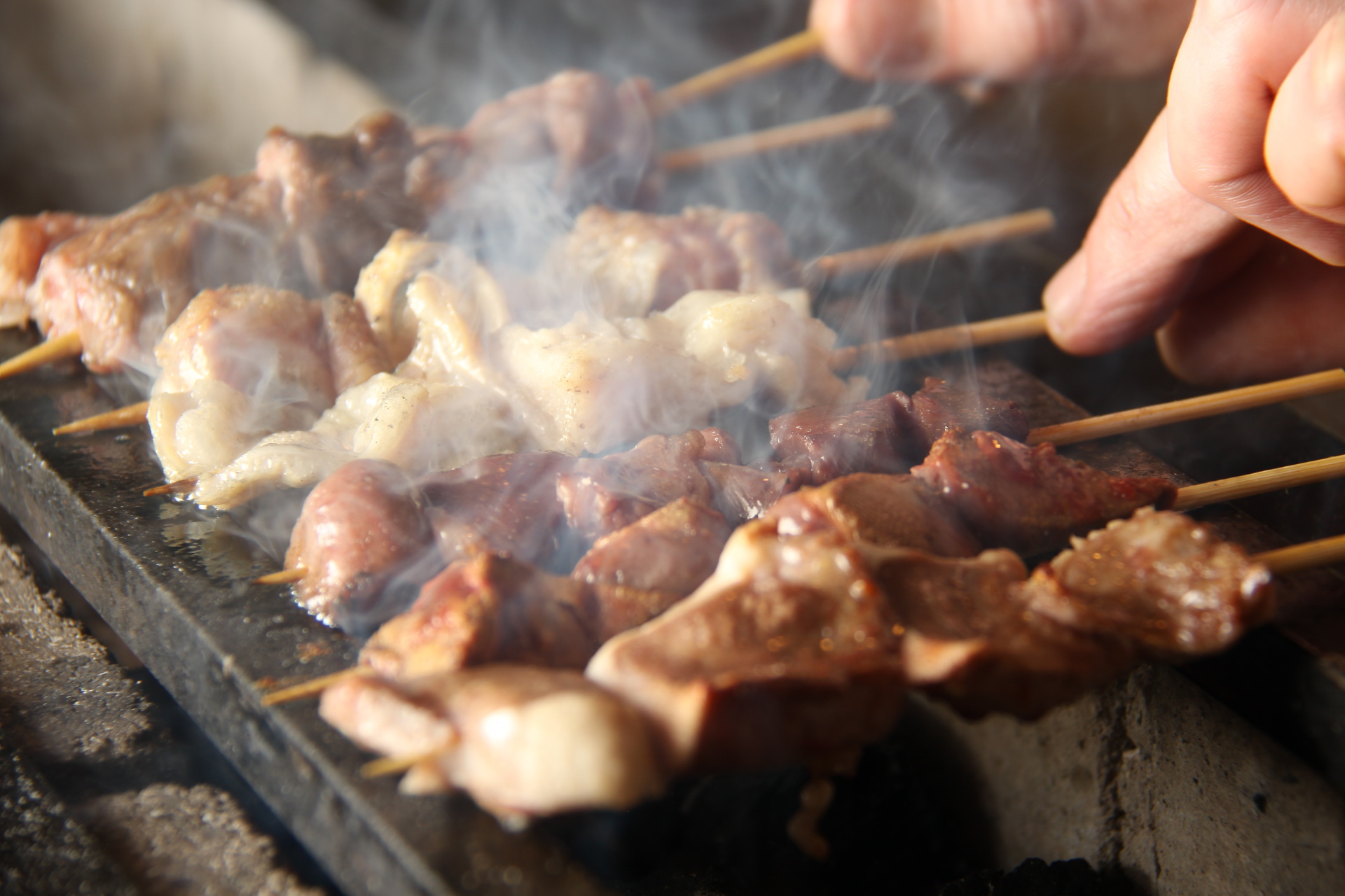 厳選素材と職人技が生み出す味わい深い料理をご堪能いただけます